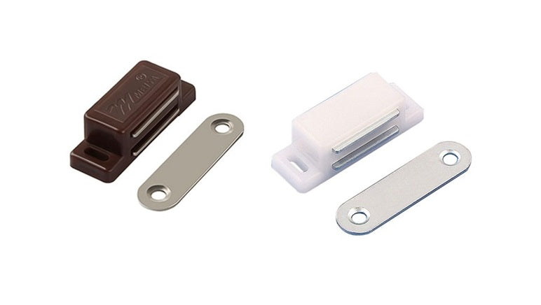 Magnetic furniture lock